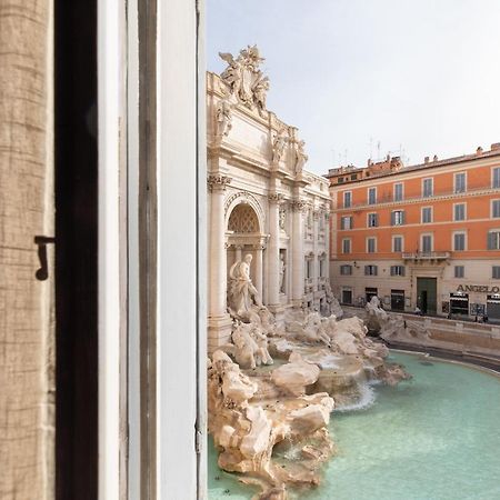 Iflat Trevi Fountain At Your Feet Rom Exterior foto