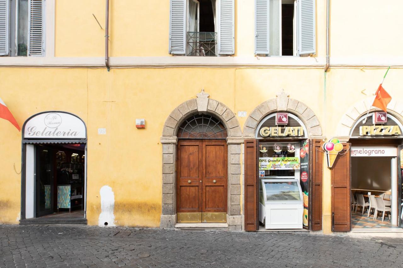 Iflat Trevi Fountain At Your Feet Rom Exterior foto
